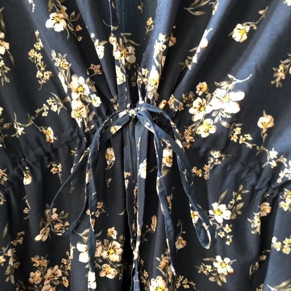 Navy ruffle floral print tie robe like top in size S-M